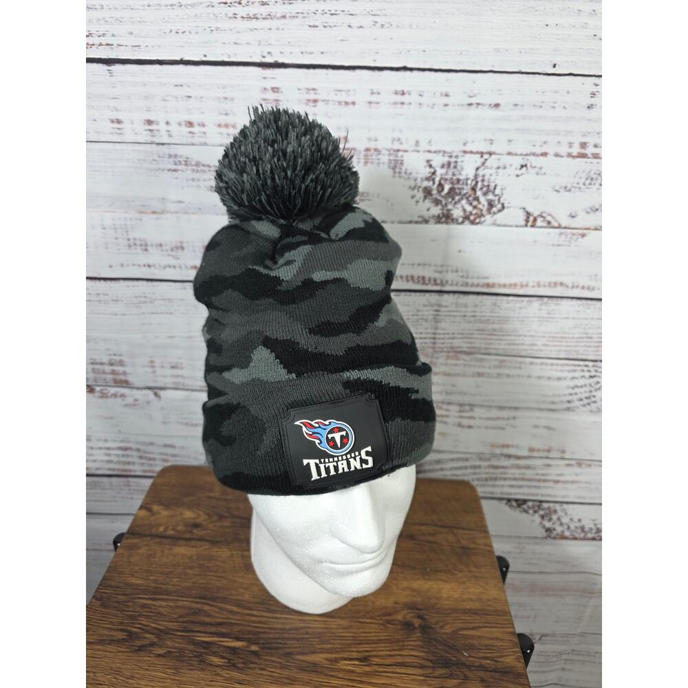 Tennessee Titans NFL Camo Knit Beanie Pom Pom Winter Hat one size